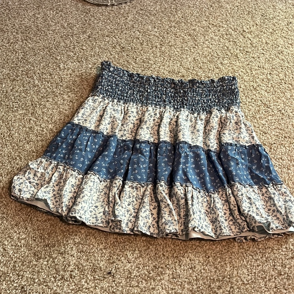 American Eagle skirt - Picture 3 of 3